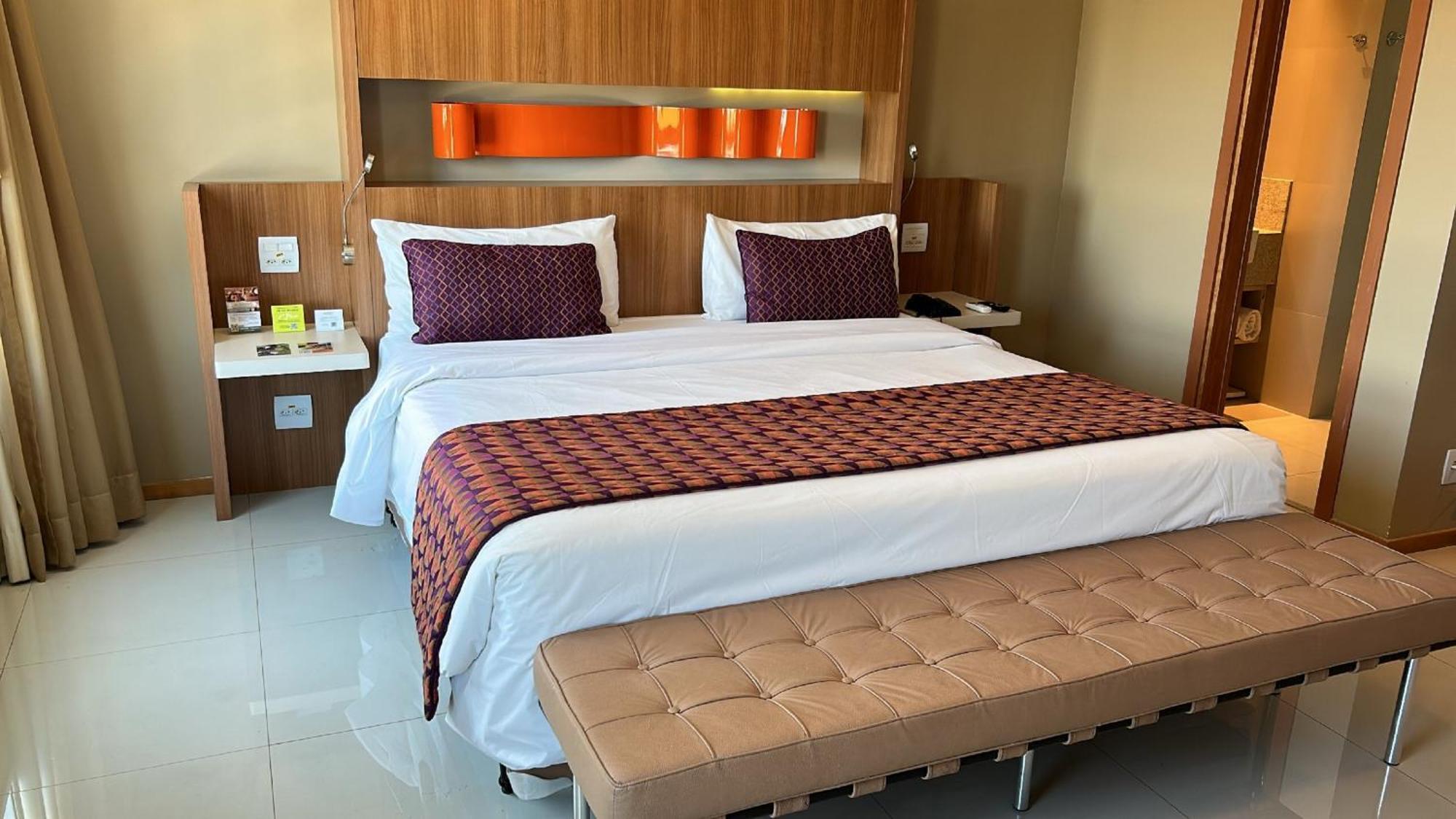 Jade Hotel Brasilia Candangolandia Екстер'єр фото A bed in a hotel room