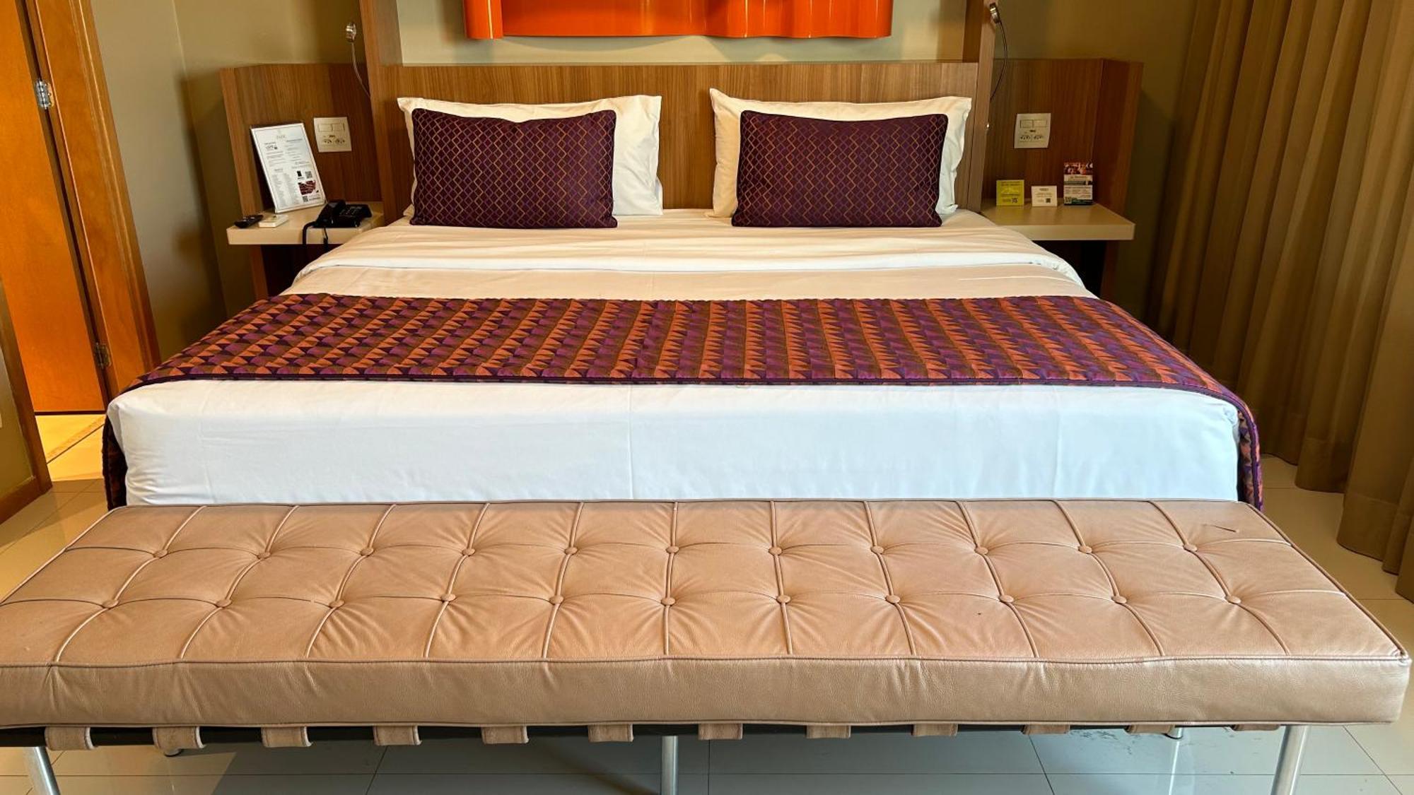 Jade Hotel Brasilia Candangolandia Екстер'єр фото A bed